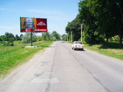 Билборд B в Черновцах, 5.85x2.95  Коломийська вул.,  (за автобазаром, на вул. Шевченка) фото 1