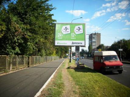 Бэклайт B в Запорожье Победы ул.,47 ЦЕНТРАЛЬНАЯ ЗОНА (100 м к "Укрсиббанк") фото 1