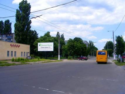 Билборд B в Житомире Вокзальная ул., 24 ( Райффайзен Банк Аваль, БТК-центр) фото 1