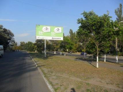 Билборд B в Днепр (Днепропетровск) Осенняя ул., 7 ("Проминвестбанк") фото 1