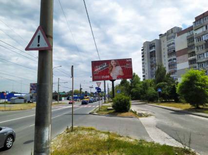 Білборд, Бігборд (Борд)  A у Сумах, 6x3  Героїв Крут вул. (Черепіна)., 22 (напроти "Епіцентра") Фото 1