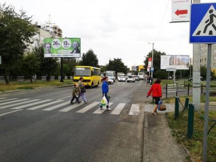 Білборд, Бігборд (Борд)  B у Львові, 6x3  Грінчеко вул., 2а (Нова Пошта, Збоіщанскій ринок, 400м Приват Банк) Фото 1