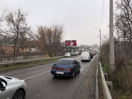 Билборд B в Ровно, 6x3  Князя Володимира вул., (путепровід) до "Renault Master Автошрот","Bosh Service" та "Богдан Авто" фото 1