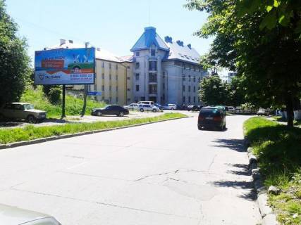 Билборд B в Львове, 6x3  Єрошенка вул., ( напроти буд№17) Укрнафта фото 1