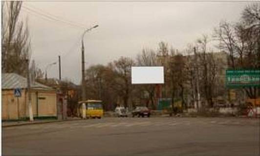 Билборд A в Николаеве, 3х6  Угол ул.Рабочая и ул.Декабристов (р-н банка) фото 1