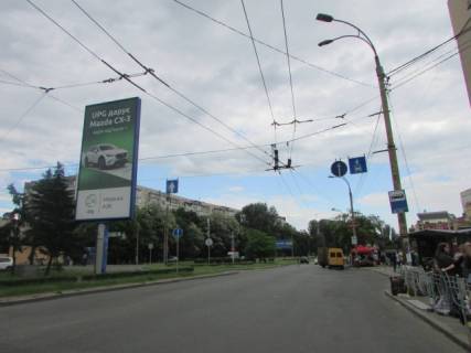 Бэклайт A в Киеве, 4x8  Івашкевича Ярослава /  Вишгородська, (розподілювач) рух в напрямку вул. Автозаводська схема