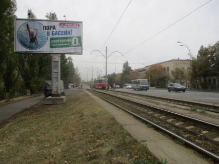 Билборд B в Львове, 3м x 6м  Харківське шосе, 46 навпроти, рух від Дарницької площі, ліворуч схема