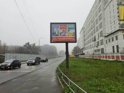Скроллер B в Львове, 2,32м х 3,14м  Межигірська / Набережно-Лугова, світлофор (рух із центру) - 485122 схема
