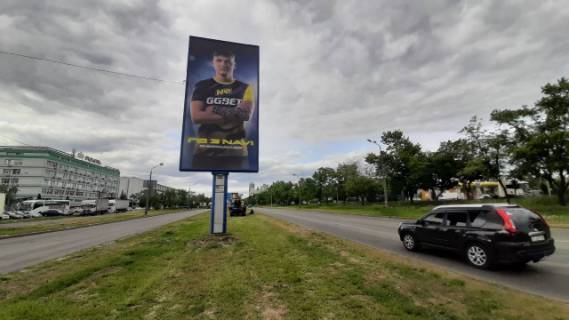 Бэклайт A в Киеве, 4x8  Богатирська, 2 розподілювач, рух з Києва, навпроти пив.з-д"ОБОЛОНЬ" схема