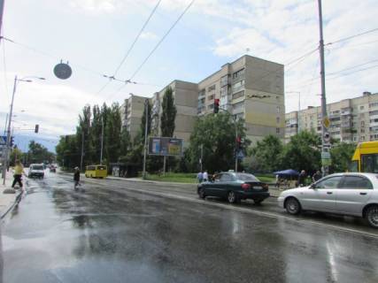 Prismatron, Prism A in Kyiv, 6x3  Svatosins'ka / L'vivs'ka (Gorens'ka), ruh vid Svatosins'ka plosa (svitlofor) - 196379 scheme