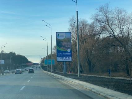 Бэклайт A в Киеве, 4x8  Берестейський (Перемоги) пр-т/М.Ушакова, рух з Києва схема