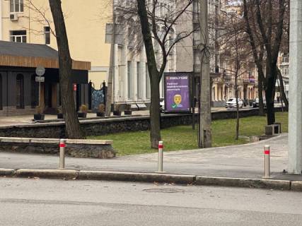 Citylight B in Lviv, 1.86м х1.27м  Verhnij Val, 68 / Naberezno-Hresatic'ka (svitlofor) scheme
