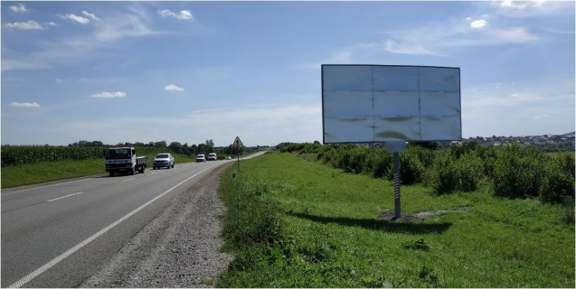 Билборд A на трассах Львовской области, 6x3  М-06 Київ-Чоп, між з/д мостом і Кам'янополем, правий фото 1