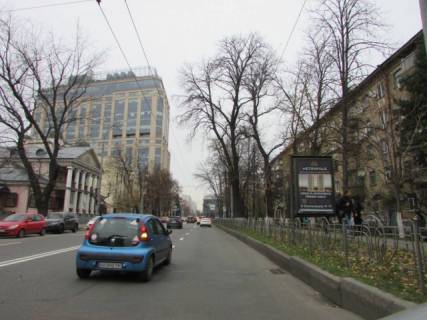 Видеоборд A в Киеве, 1.2x1.8  Князів Острозьких вул. (Московська)., 37 (музей Української діаспори, БЦ "Сенатор) - 391335 схема