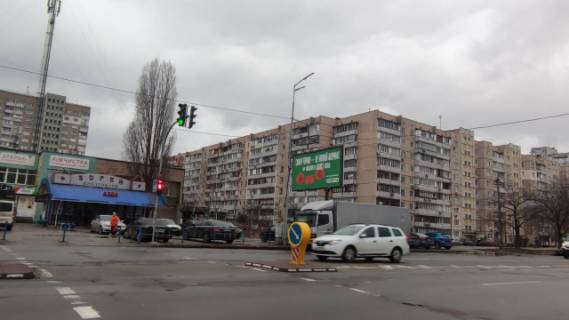 Билборд B в Львове, 3м x 6м  Сержа Лифаря (Сабурова), 3  (рух в напрямку площі Анкари, ліворуч) схема