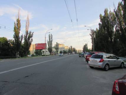 Билборд B в Львове, 3м x 6м  Героїв полку Азов (Малиновського), 34 рух від проспекту Івасюка, ліворуч схема