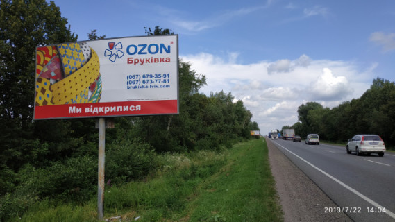 Билборд B в Підбірці (Підбірці), 6x3  Траса М-06 Київ-Чоп, с. Підбірці, правий фото 1