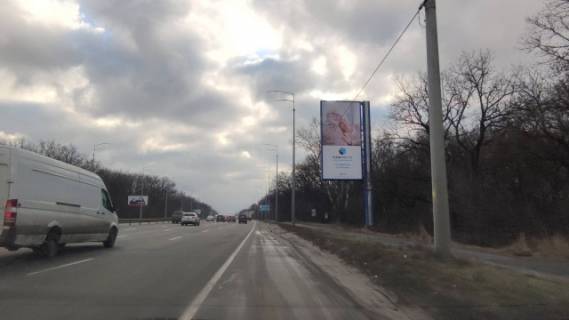 Backlight A in Kyiv, 4x8  Stolicne sose  (navproti Mislivs'kij provulok 17),  ruh iz Kieva scheme