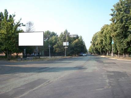 Билборд B в Бердянске перехрестя вул.Патріотів України (К.Лібкнехта) та вул. Героїв Чорнобиля фото 1