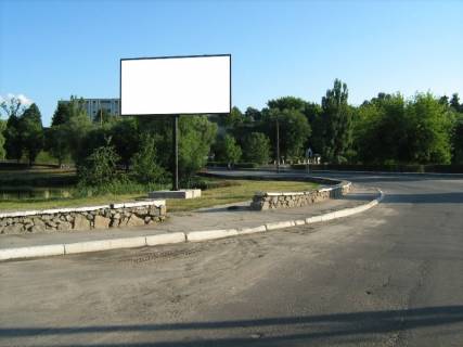 Билборд B в Тараще, 3х6  на розі вулиць Білоцерківська та Набережна фото 1