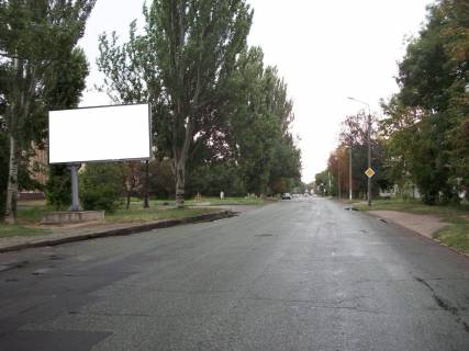 Билборд B в Никополе, 3х6  вул. Патріотів України (район будівлі №142-а) фото 1