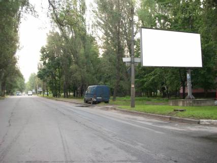 Билборд A в Бердянске вул. Патріотів України (район будівлі №142-а) фото 1