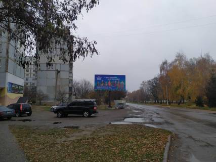 Билборд B в Лубнах, 3х6  вул. Вишневецьких, біля будинку №7 фото 1