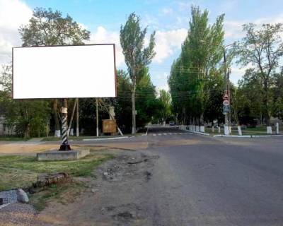 Билборд B в Бердянске перехрестя вул.Луначарського та вул Пролетарської фото 1