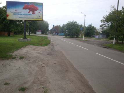 Билборд B в Миргороде, 3х6  на розі вулиць Багачанської та Робітничої фото 1