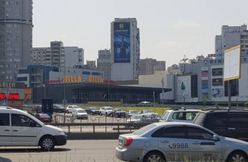 Брандмауэр A в Киеве Гришка М. вул.,10 (> Бажана М. пр., Григоренка вул.) фото 1