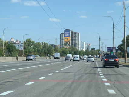 Брандмауэр + в Киеве Шухевича Романа просп. (Ватутіна просп., 9) фото 1