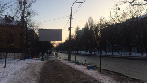 Билборд B в Киеве вул. Данила Щербаківського (Щербакова) 40/1  (поруч ринок, банки Альфа та БТА)  до ст. метро "Нивки" фото 1