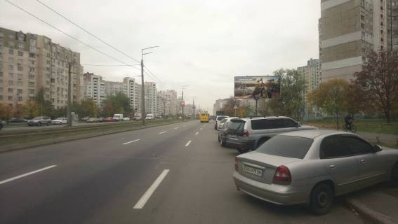 Билборд A в Киеве, 3*6 м  ул. А. Ахматовой (в сторону ул.Драгоманова) фото 1