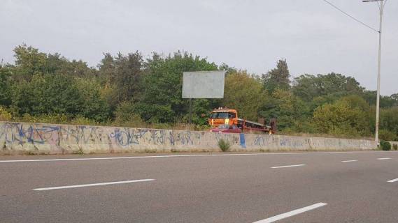 Білборд, Бігборд (Борд)  B у Києві Велика Кільцева дорога (03-1116-01) в напрямку Вишгорода, перед Газопроводною Фото 1