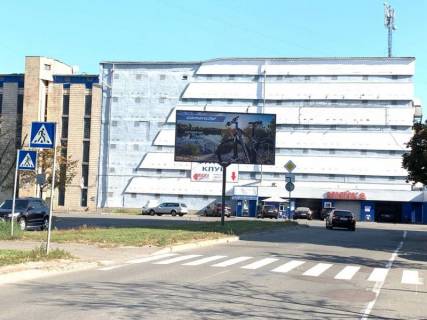 Білборд, Бігборд (Борд)  A у Києві вул. В. Нестайка (Мильчакова), 8 (03-0229-01) в напрямку від Митрополита Андрея Шептицького вул. (Луначарського) Фото 2