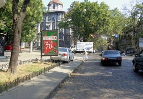 Ситилайт A в Одессе, 1.8x1.2  Італійська вул. (Пушкінська)., - Святослава Караванського вул. (Жуковського)., 15 фото 1