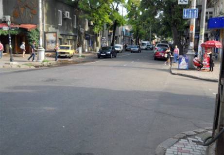 Ситилайт B в Одессе Канатная ул., 53 - Базарная ул. фото 1