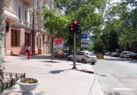 Сiтiлайт A у Одесі, 1.8x1.2  Строкатої Ніни вул. (Буніна)., 14 Фото 1