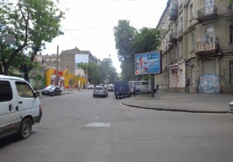 Скроллер A в Одессе Осипова ул. - Троицкая ул.,17 - 237237 фото 1