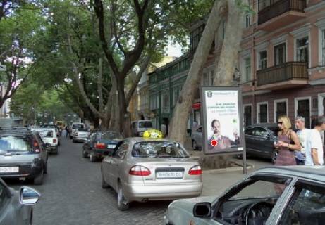 Ситилайт A в Одессе, 1.8x1.2  Італійська вул. (Пушкінська)., 83 фото 1
