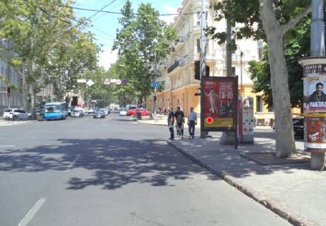 Ситилайт B в Одессе, 1.8x1.2  Рішельєвська вул., 19 фото 1
