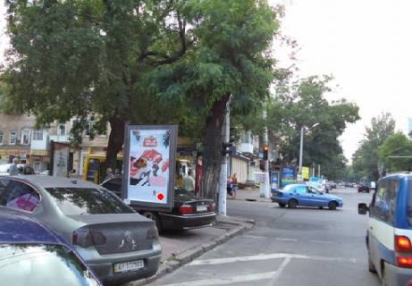 Ситилайт A в Одессе, 1.8x1.2  В. Арнаутська вул., 65 - Європейська вул. (Катерининська) фото 1