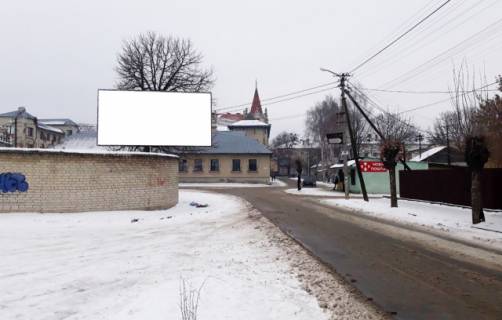 Билборд B в Бродах, 6x3м.  вул. Великі Фільварки, центр, міський стадіон, педагогічний коледж, Нова пошта, школа №1 фото 2