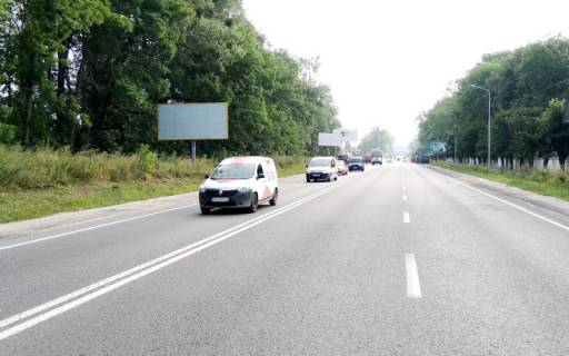 Билборд B в Львове выезд с г.Львов на г.Киев (трасса Е-40) + жовта вітрозахисна люмінесцентна рамка фото 1