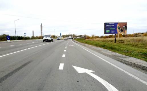 Billboard A in Mykolayiv (Lviv region), 6x3м.  Avtodoroga M06 (Kiiv  - Cop), m. Mikolaiv, naproti AZS ANP, na Mikolaivs'kij cementnij zavod + central'nij vizd v misto Mikolaiv z napramku m. Strij + zovta vitrozahisna luminescentna ramka Photo 1