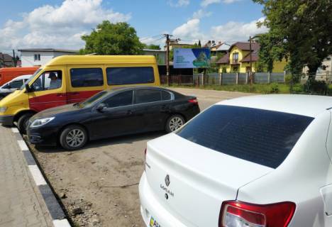 Білборд, Бігборд (Борд)  A у Самбірі, 4x2м.  м. Самбір, вул. Торгова, напроти платформ центральної автостанції, великий трафік автотранспорту та пішоходів, ТЦ, базар Фото 1