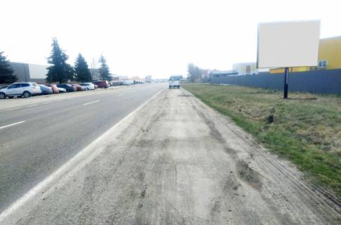 Billboard A in Lviv, 4x3м.  m. Radehiv, st. Tranzitna, na centr, porad veliki torgovi centri, trasa L'viv - Luc'k (N-17) na m. L'viv, Kam'anka - Buz'ka, Cervonograd + zovta vitrozahisna luminescentna ramka Photo 1