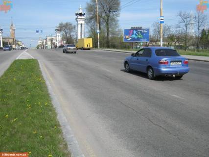 Призма A в Запорожье, 3х6  303_Запорожье_ проспект Соборний (проспект Леніна) Героїв Крут вул. (12 квітня) (призматрон) - 396 фото 1
