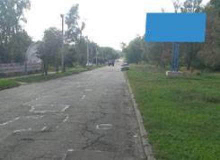 Билборд B в Лозовой, 3х6  вул. Павлоградська, 79 фото 1