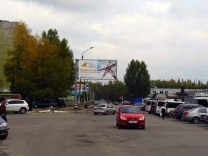 Билборд B в Павлограде, 3х6  вул. Леоніда Каденюка (Гагарина) (ринок «Новий», АТБ) фото 1